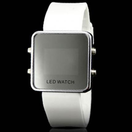Montre LED blanche avec bracelet souple en silicone, boitier carré, écran miroir avec chiffres rouges